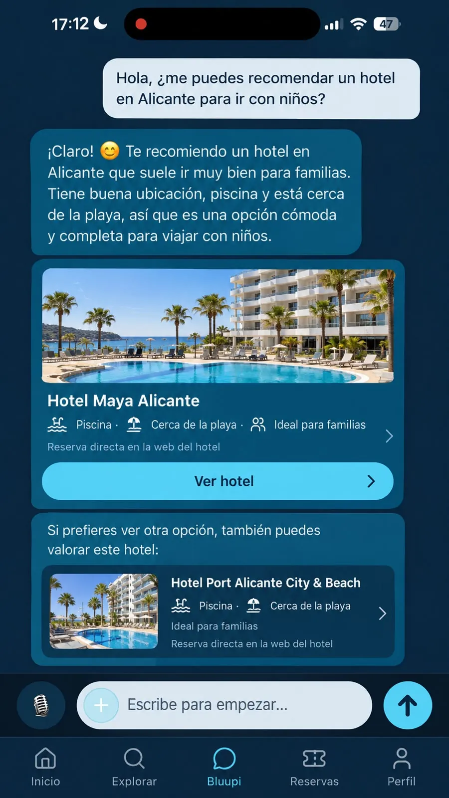 Ejemplo visual de conversación y recomendaciones del asistente Bluupi
